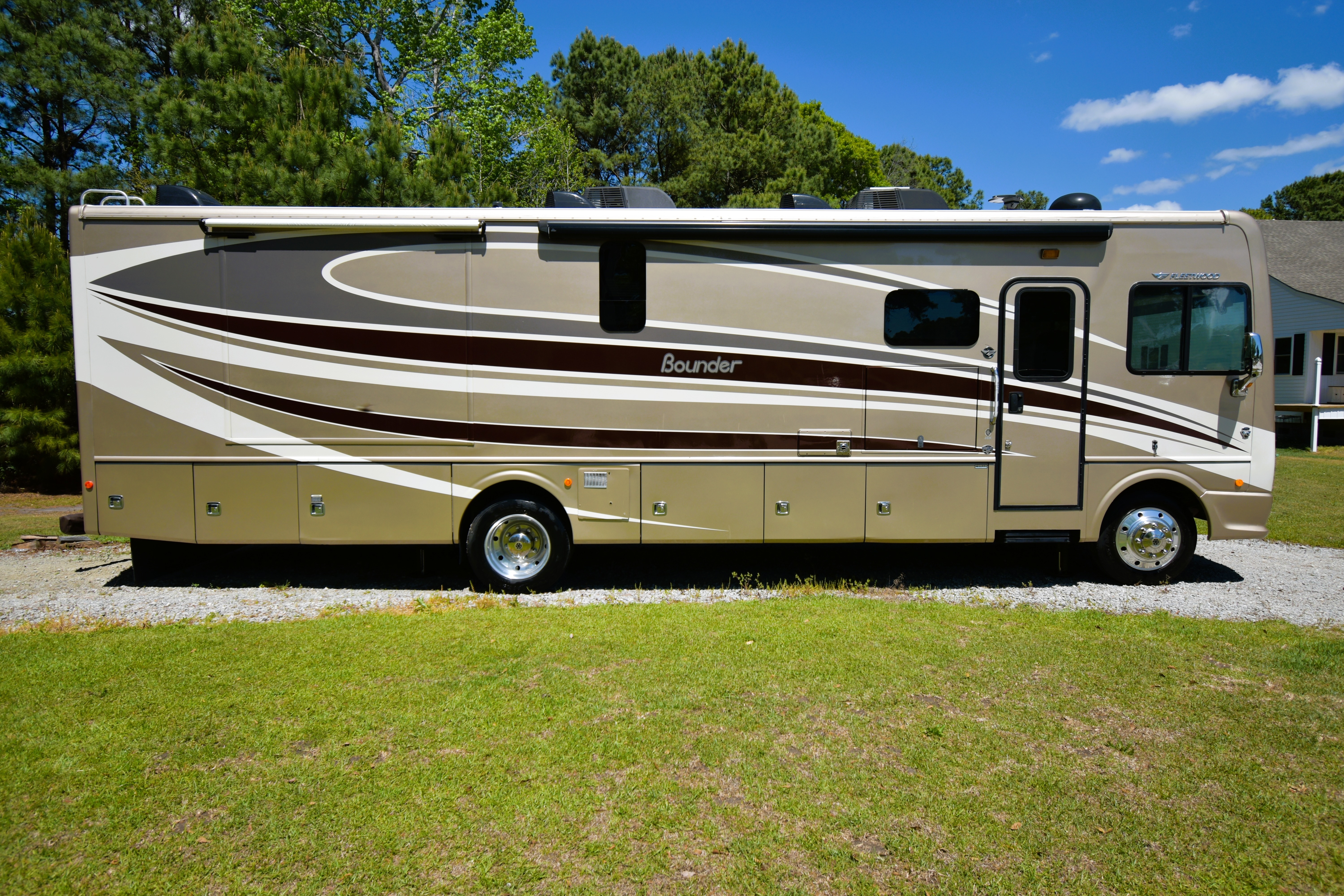 2016 Fleetwood Bounder RVs For Sale - RV Trader