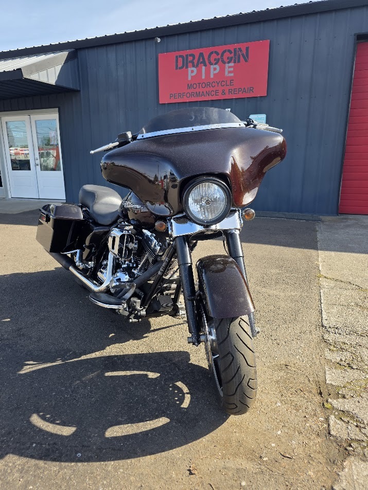 2011 Harley-Davidson STREET GLIDE in Hubbard, OR