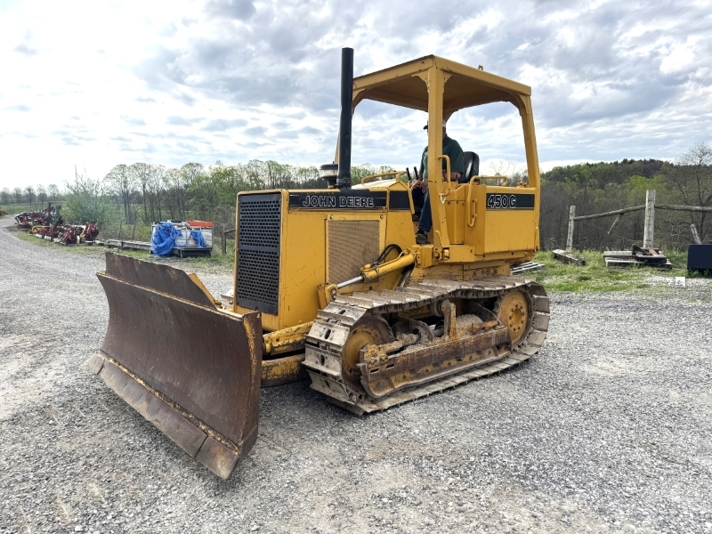 1988 JOHN DEERE 450G in Lewisville, OH