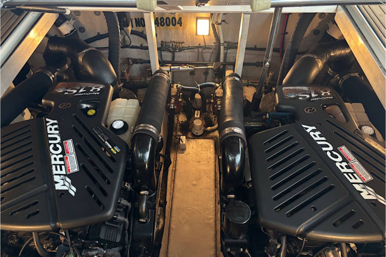 A photo of this 2003 Sea Ray 380 Sundancer