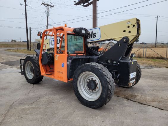 2014 GRADALL G6-42A in Austin, TX