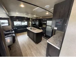 2018 GRAND DESIGN IMAGINE 2950RL