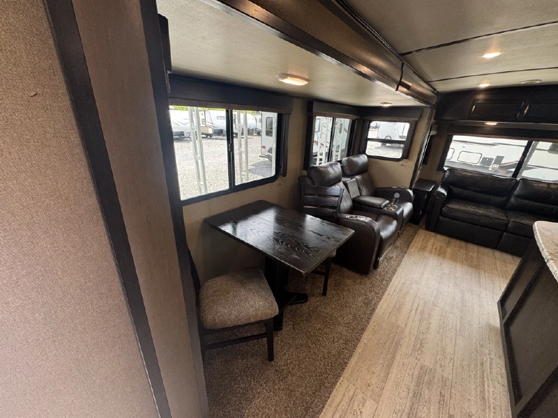 2018 GRAND DESIGN IMAGINE 2950RL