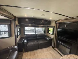 2018 GRAND DESIGN IMAGINE 2950RL