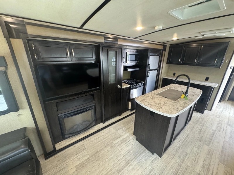 2018 GRAND DESIGN IMAGINE 2950RL
