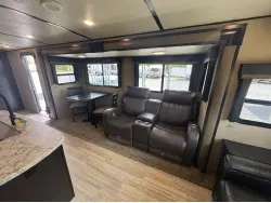 2018 GRAND DESIGN IMAGINE 2950RL