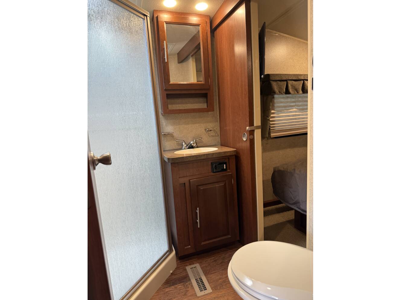 A photo of this 2015 Forest River ROCKWOOD SIGNATURE ULTRA LITE 8280WS