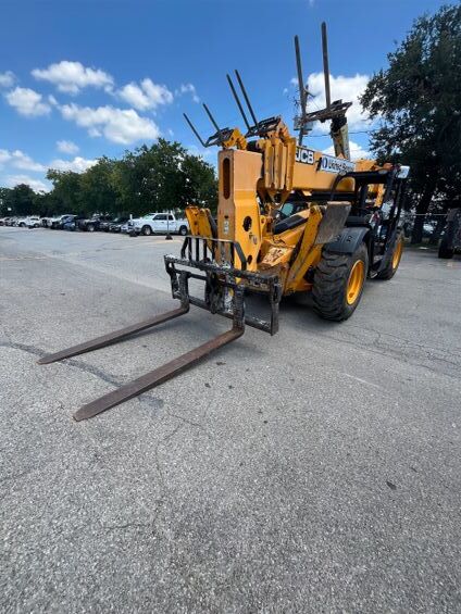 2017 JCB 512-56 S in Austin, TX
