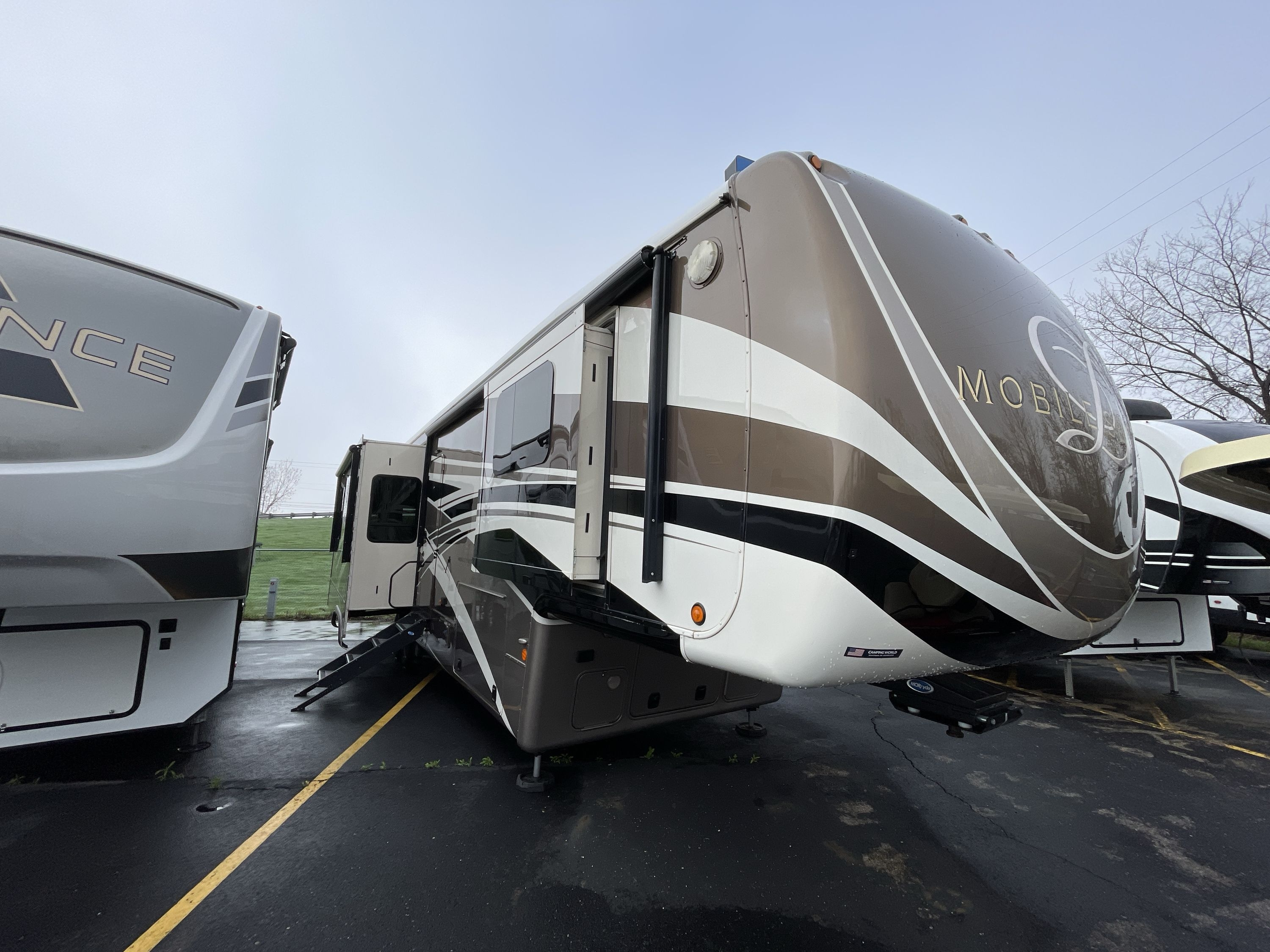2018 DRV LUXURY SUITES MOBILE SUITES 40KSSB4 RV