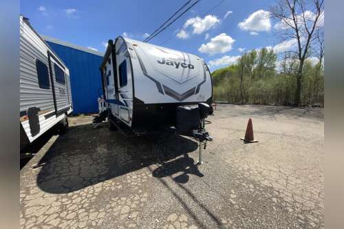 2023 Jayco JAY FEATHER MICRO 166FBS in akron OH