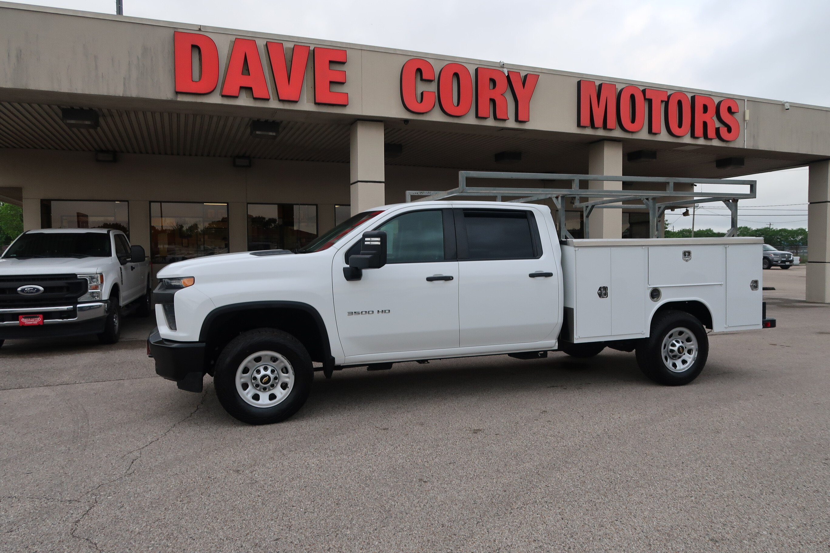 2022 CHEVROLET 3500 HD Crew Cab 8ft Harbor Service Body with Racks in Houston, TX