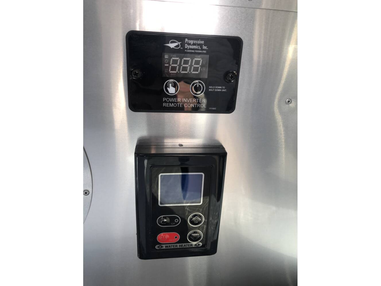 A photo of this 2021 Airstream FLYING CLOUD 28RB TWIN