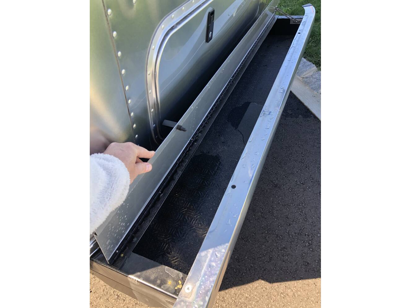 A photo of this 2021 Airstream FLYING CLOUD 28RB TWIN