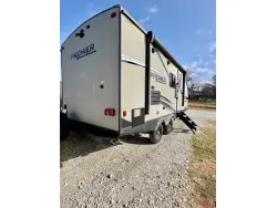 2019 Keystone Bullet PREMIERE ULTRA LITE 19FBPR