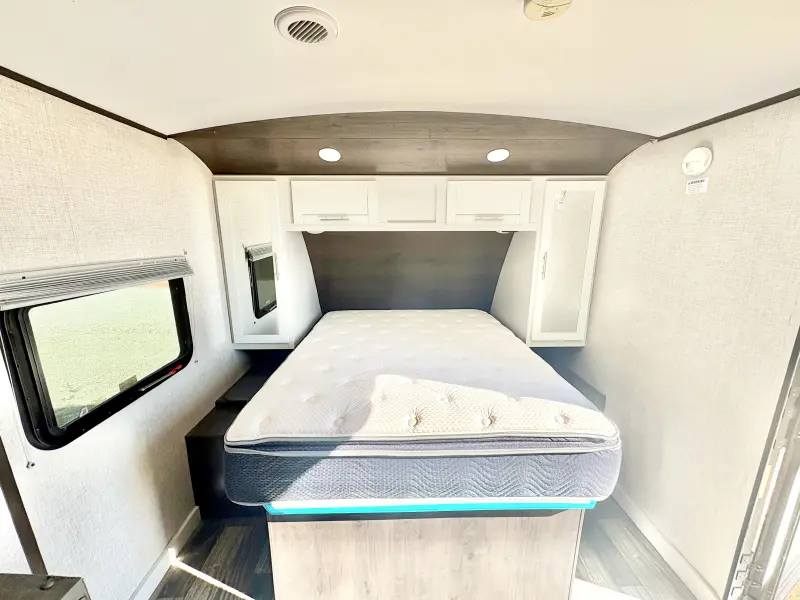 2019 Keystone Bullet PREMIERE ULTRA LITE 19FBPR