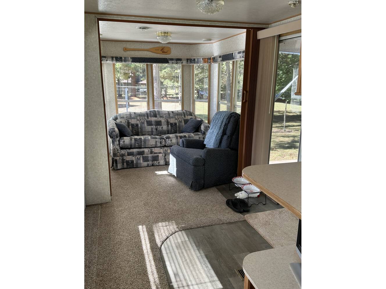 A photo of this 2005 Damon BAYRIDGE 38