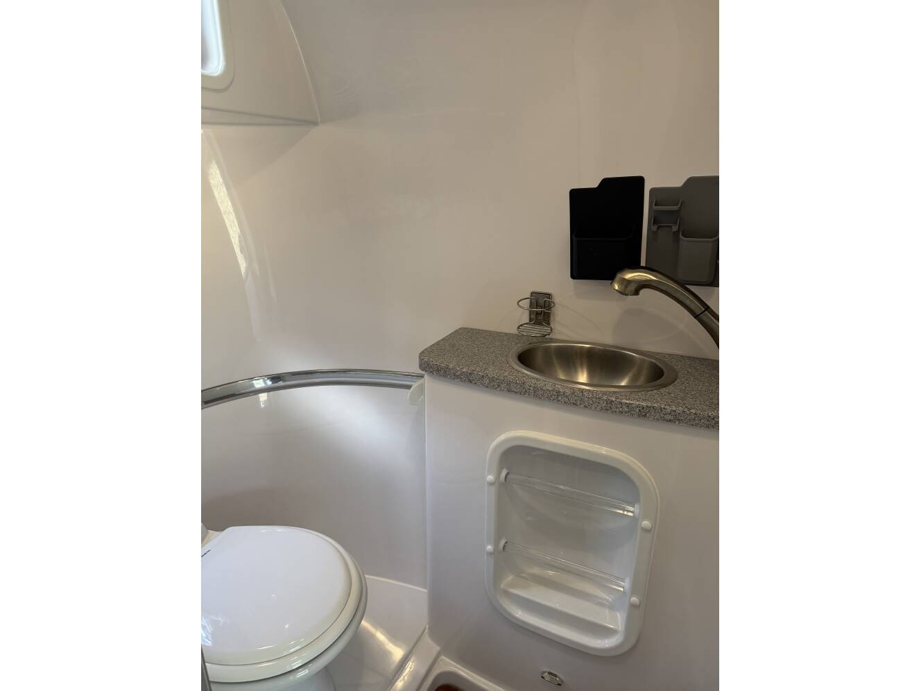 A photo of this 2023 Oliver LEGACY ELITE II TWIN BED