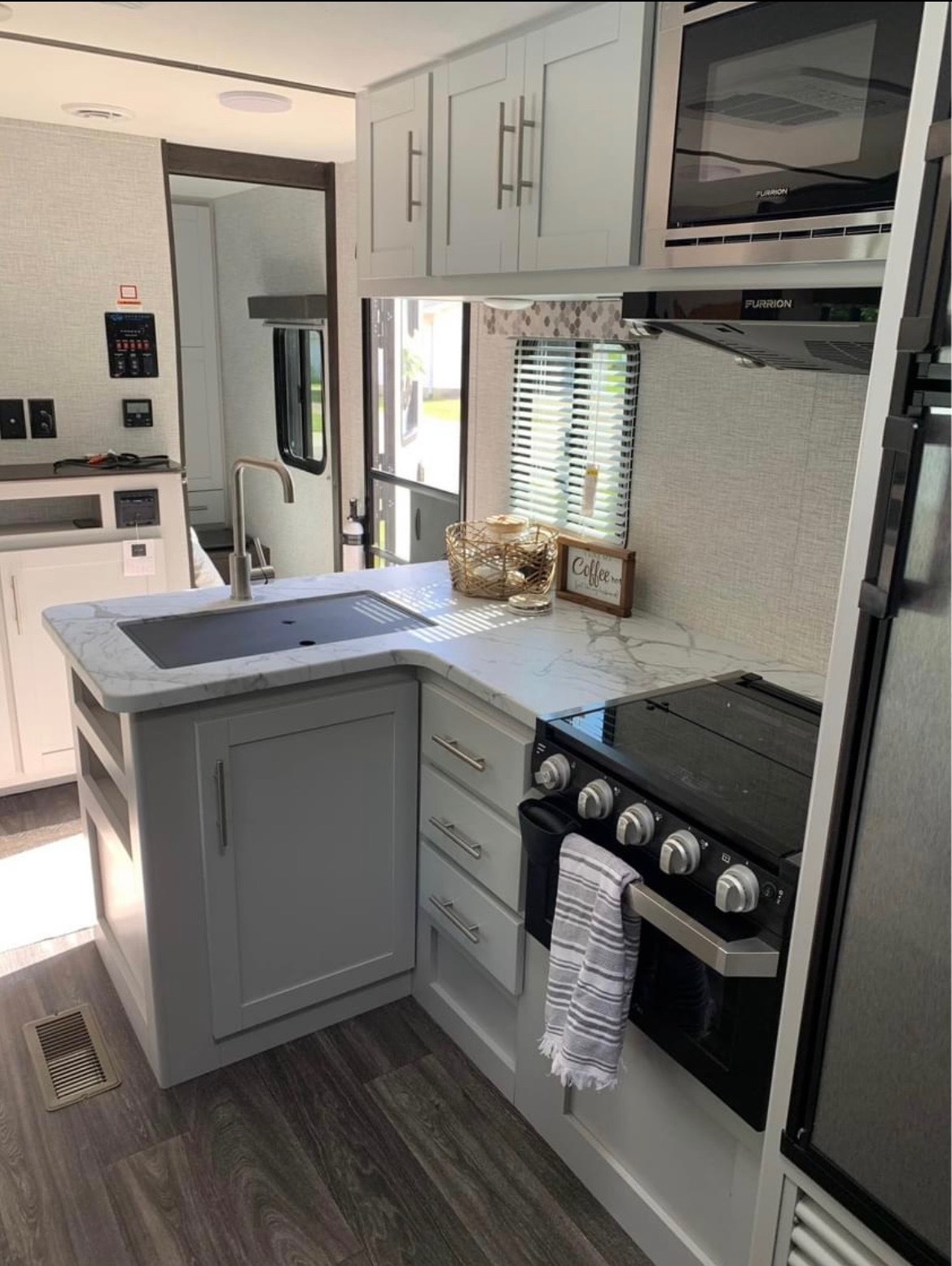 2021 Keystone BULLET CROSSFIRE 2430BH RV