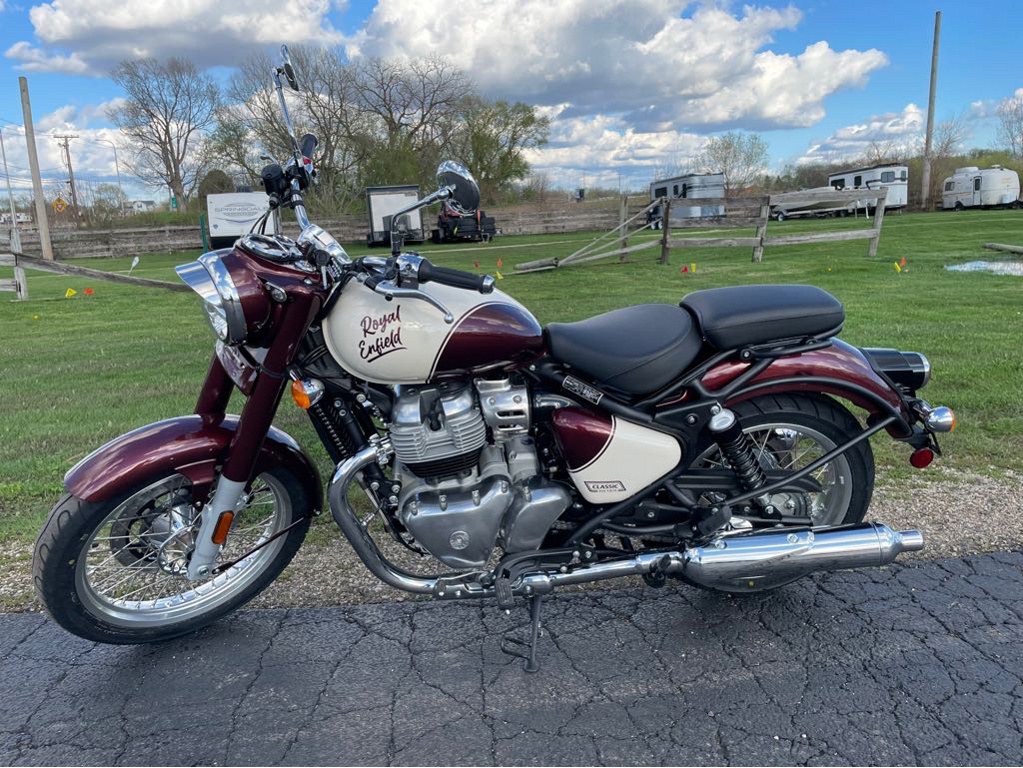 2026 Royal Enfield CLASSIC 650 - VALLAM RED 650 in Marengo, IL