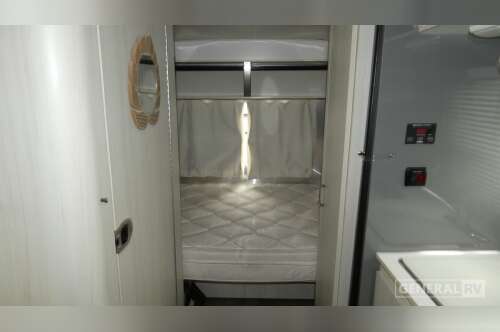 2018 Airstream BAMBI SPORT 16RB in dover FL