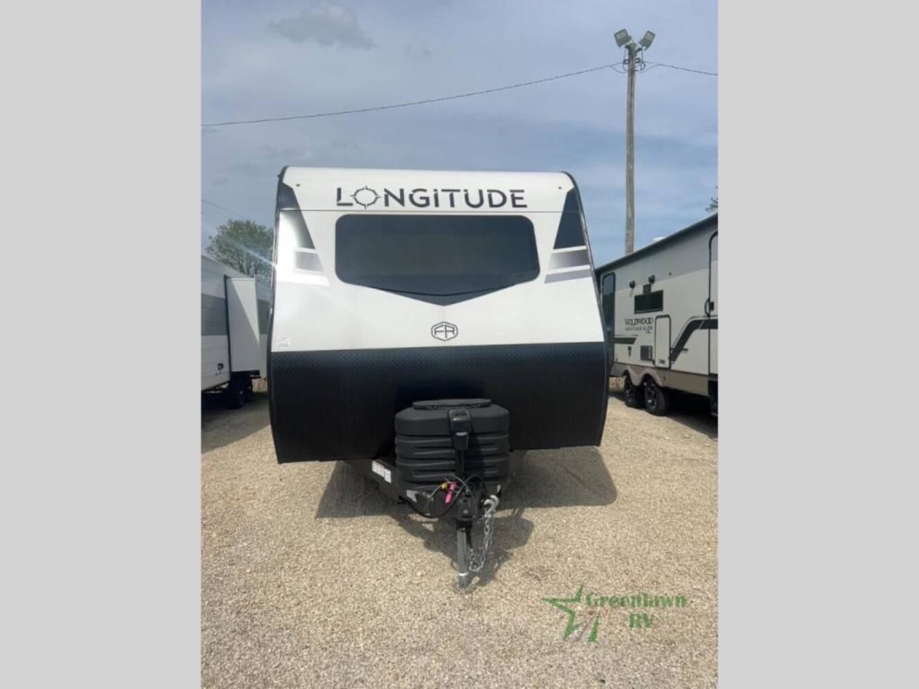 A photo of this 2026 East To West Longitude 319BH