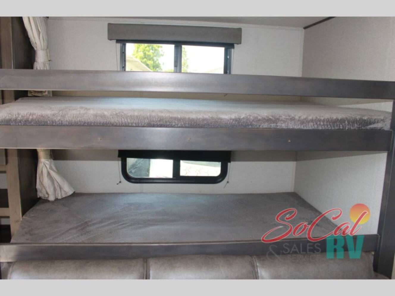 A photo of this 2022 Grand Design Transcend Xplor 265BH