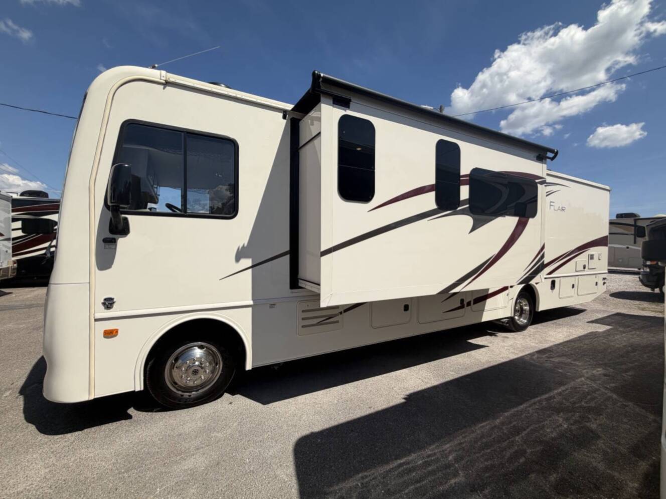 A photo of this 2020 Fleetwood FLAIR 35R