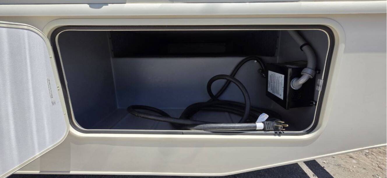 A photo of this 2020 Fleetwood FLAIR 35R