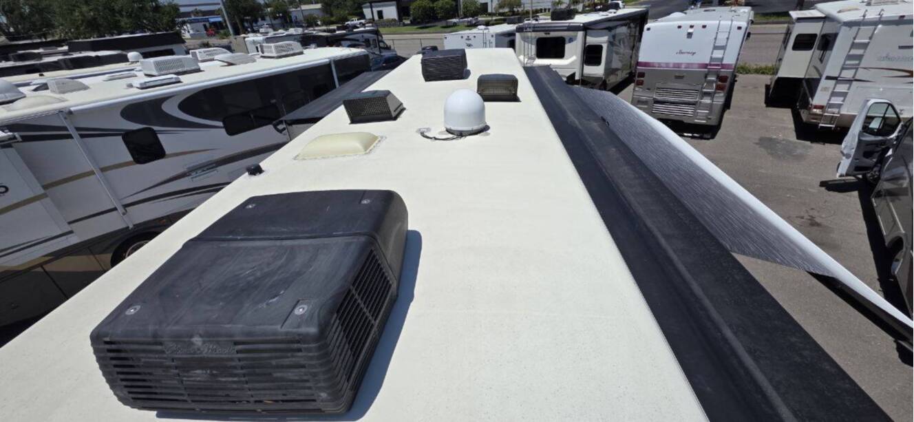A photo of this 2020 Fleetwood FLAIR 35R