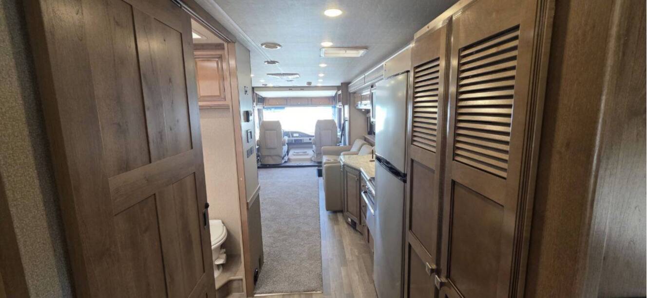A photo of this 2020 Fleetwood FLAIR 35R