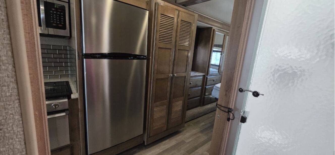 A photo of this 2020 Fleetwood FLAIR 35R