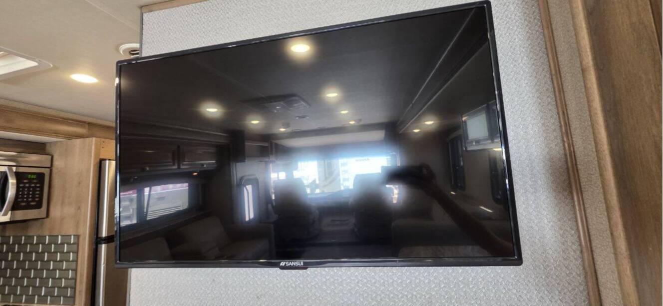 A photo of this 2020 Fleetwood FLAIR 35R