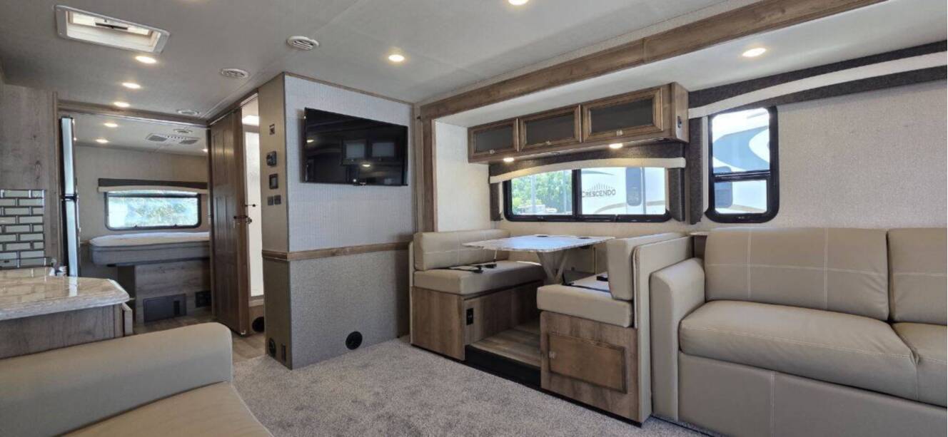A photo of this 2020 Fleetwood FLAIR 35R