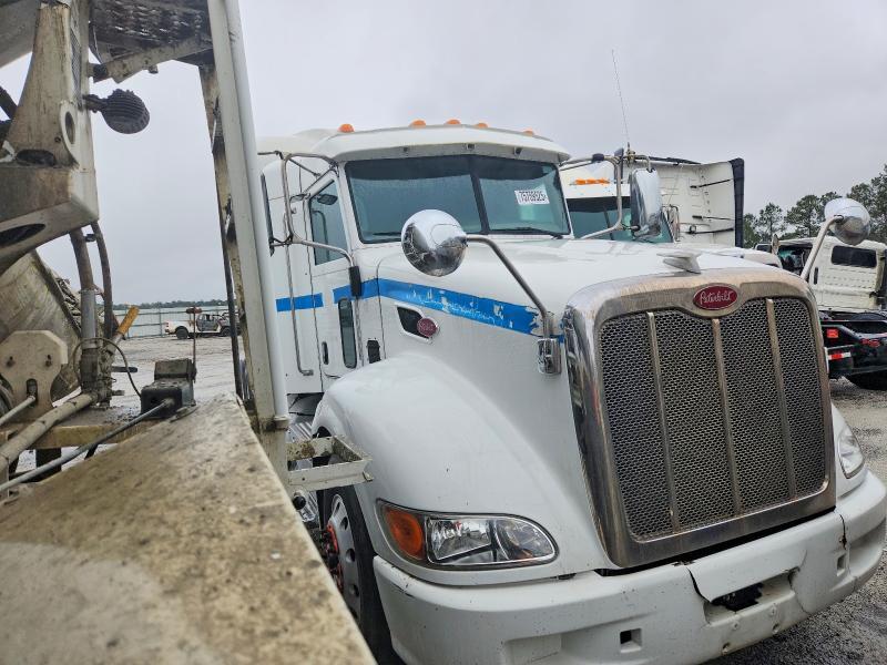 2014 PETERBILT 386 in Harleyville, SC