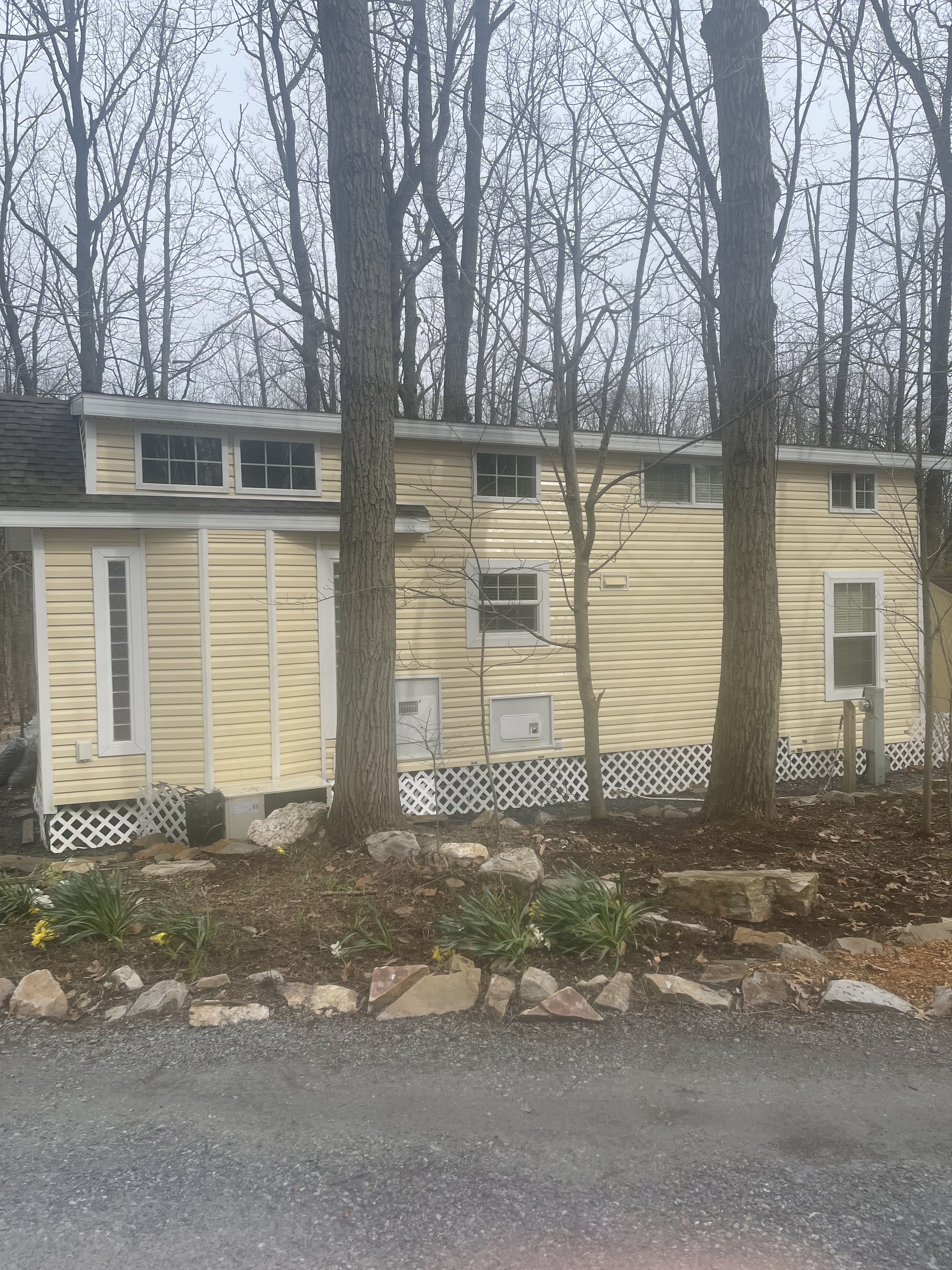 2013 Trophy Homes 8.5 X 40 Park Model in lititz PA