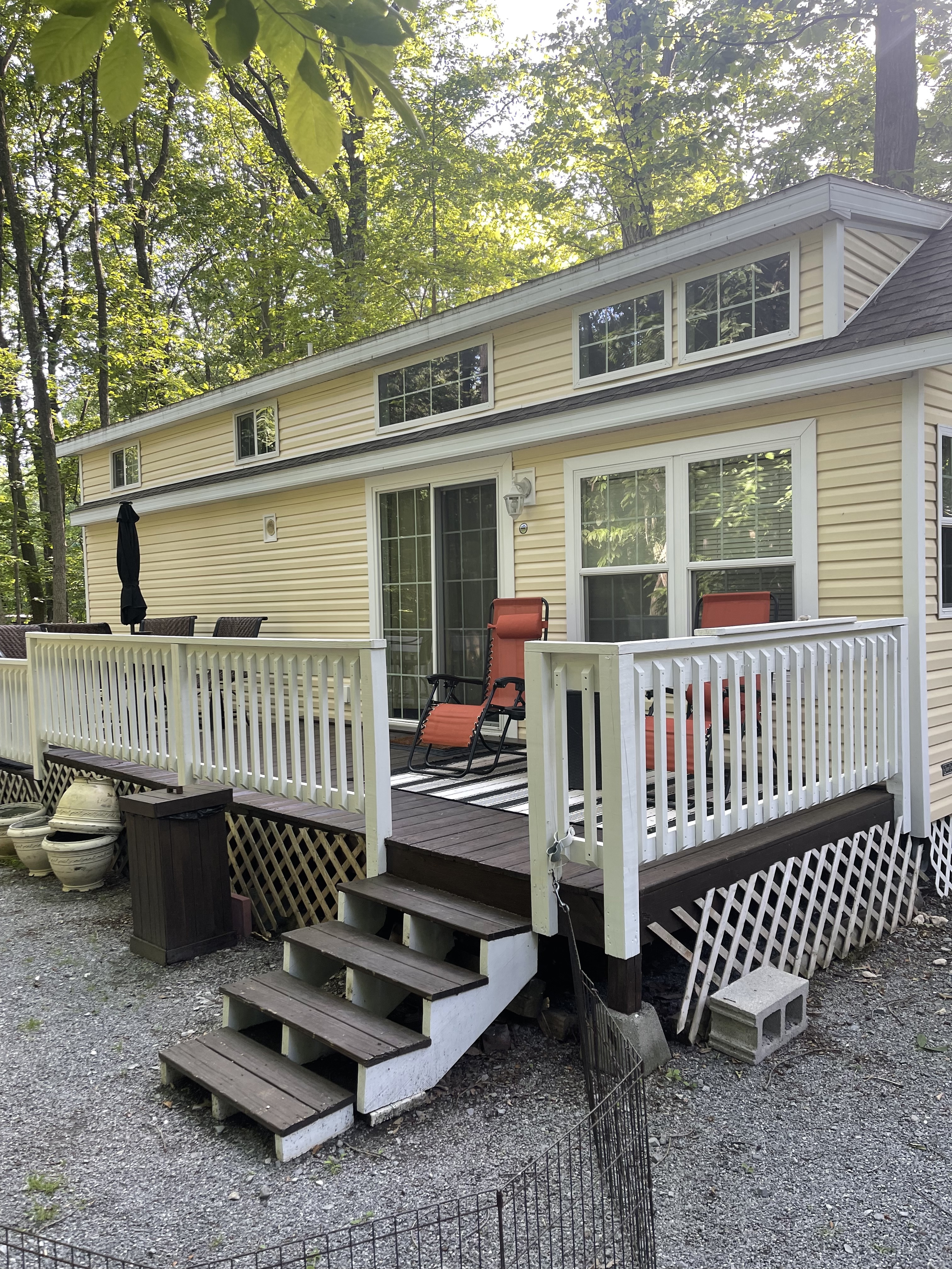 2013 Trophy Homes 8.5 X 40 Park Model in lititz PA