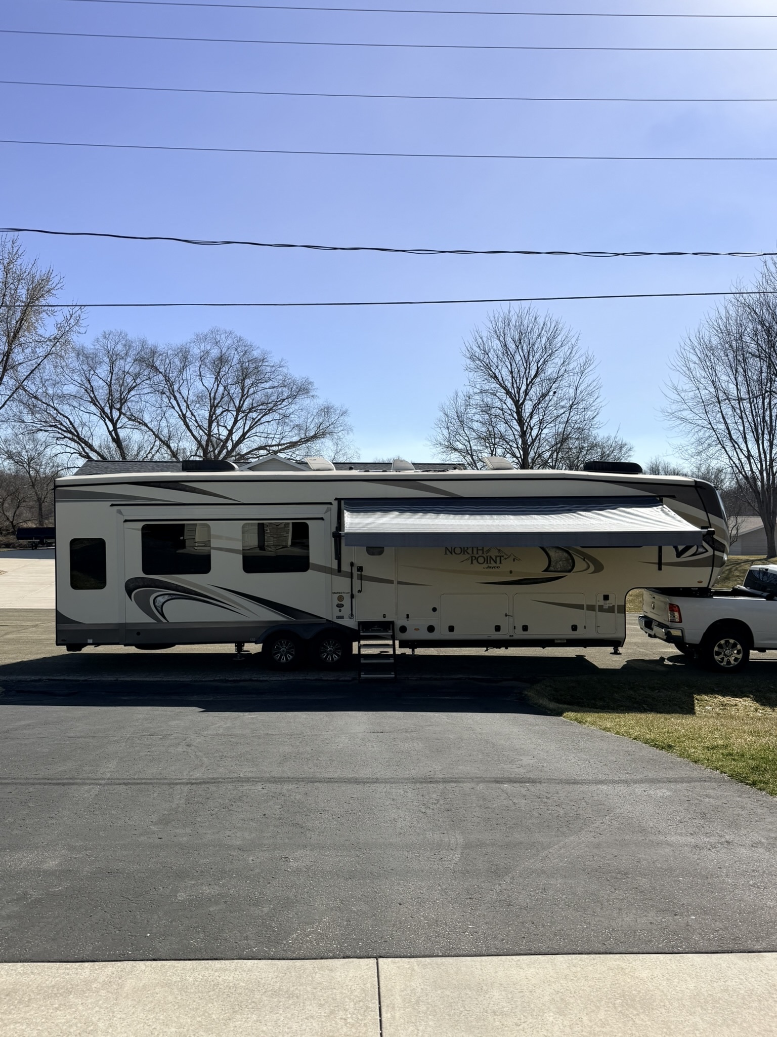 2019 Jayco NORTH POINT 377RLBH RV