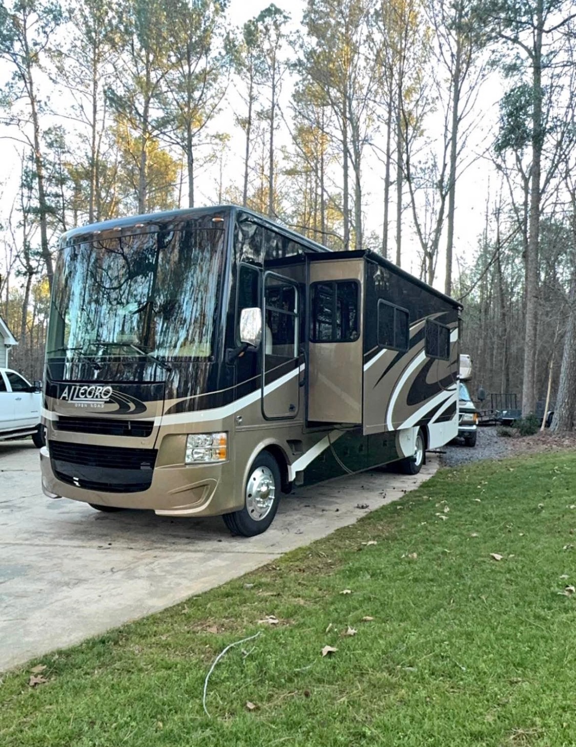 2016 Tiffin Motorhomes ALLEGRO OPEN ROAD 32 SA in newnan GA