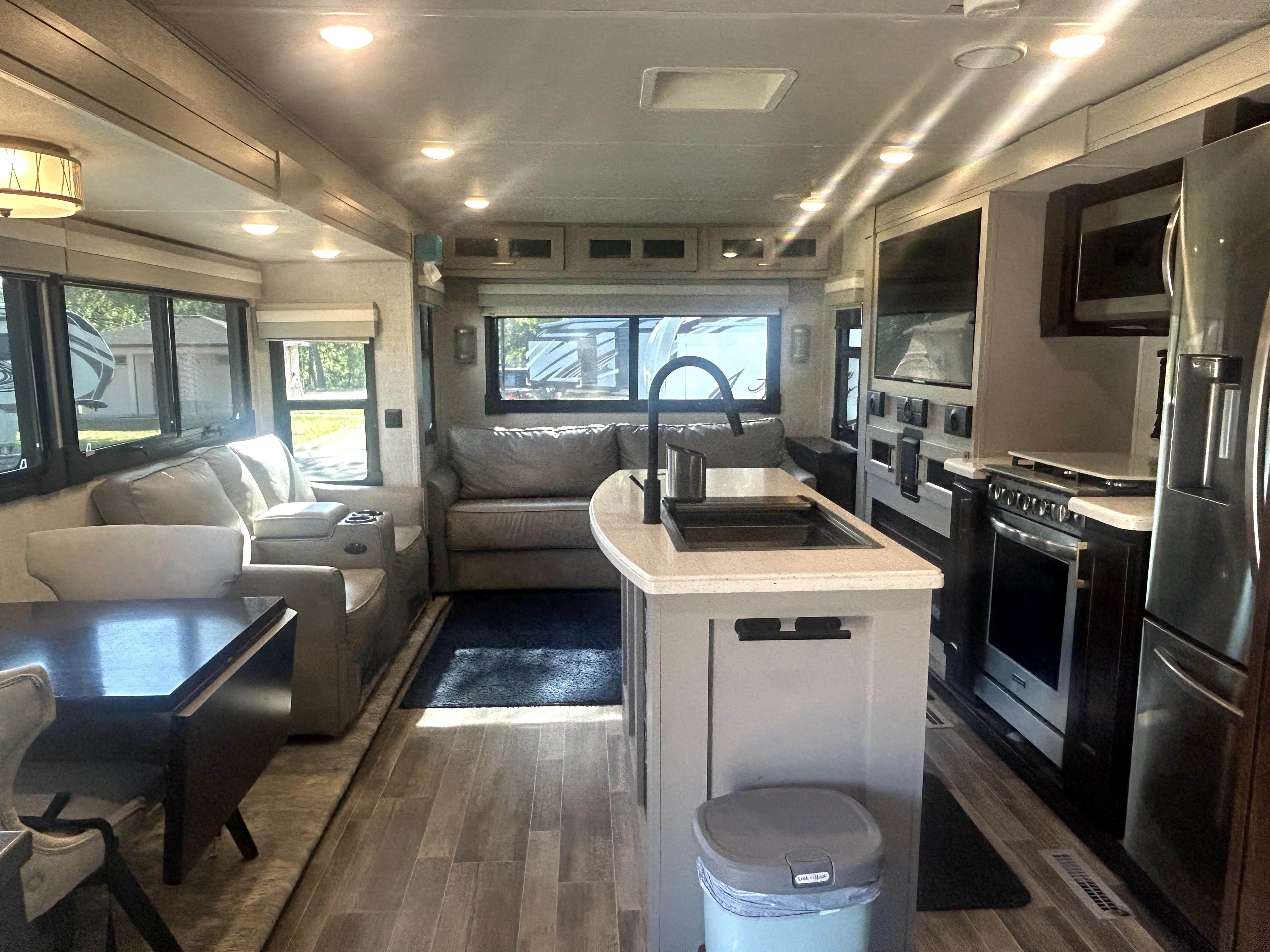 2021 Palomino RIVER RANCH 392MB in grapevine TX