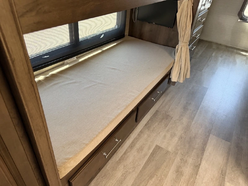 2020 ENTEGRA COACH ACCOLADE 37L