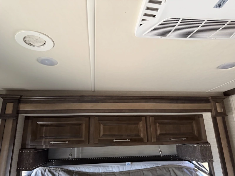 2020 ENTEGRA COACH ACCOLADE 37L