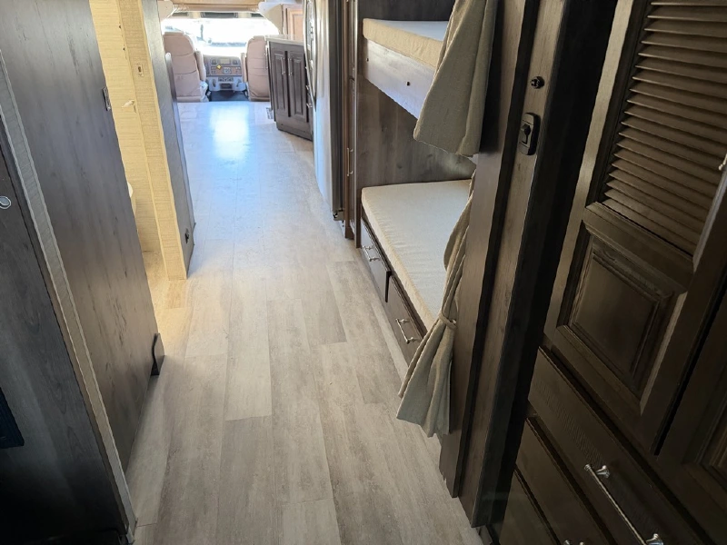 2020 ENTEGRA COACH ACCOLADE 37L