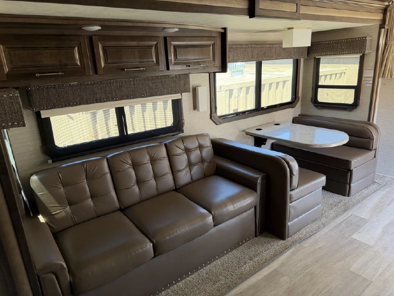 2020 ENTEGRA COACH ACCOLADE 37L