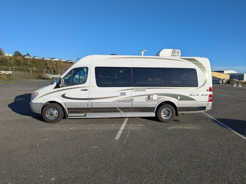 2013 Winnebago ERA 170X in everett WA