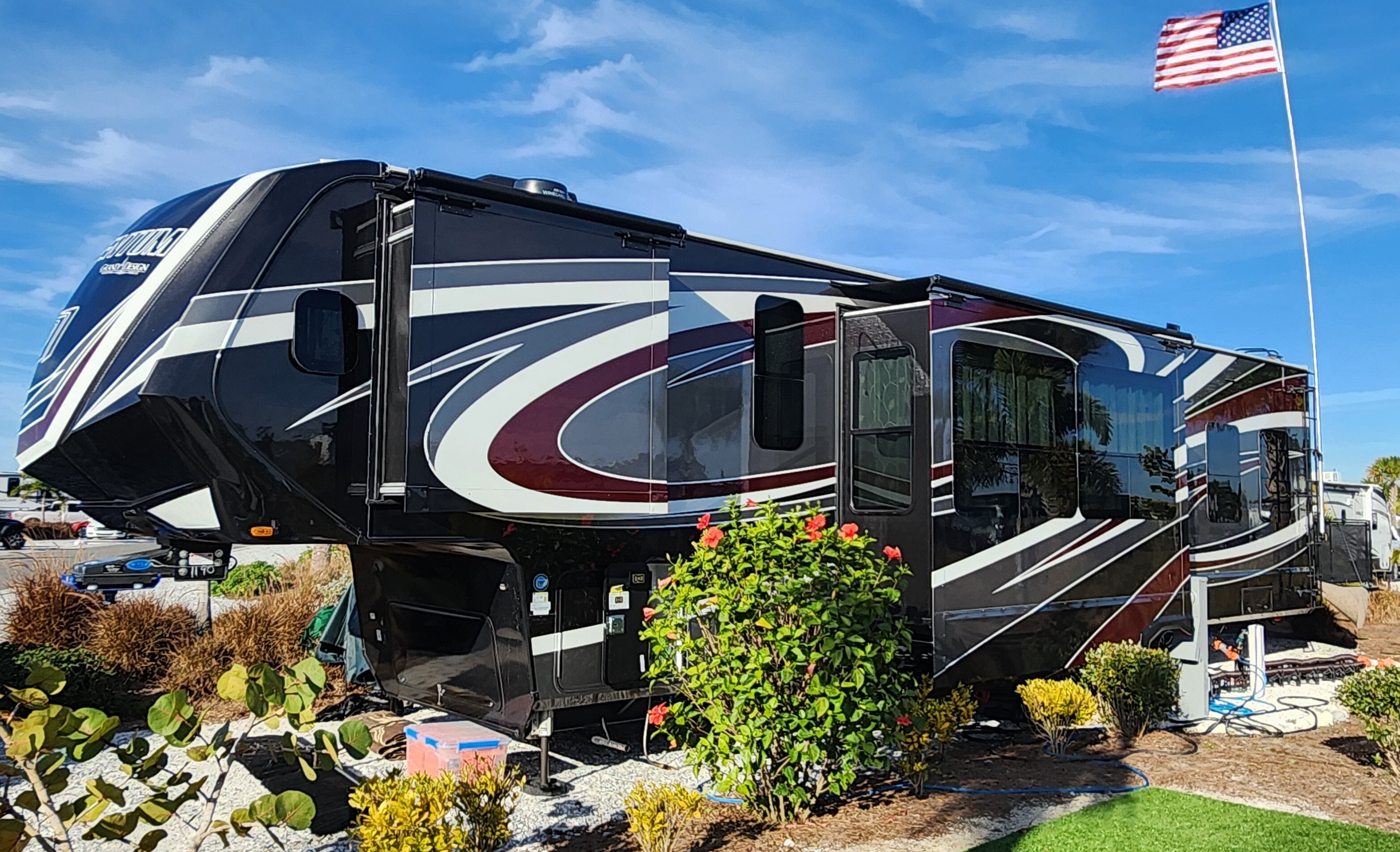 2023-2025 Grand Design Momentum 399TH Fifth Wheels For Sale - RV Trader