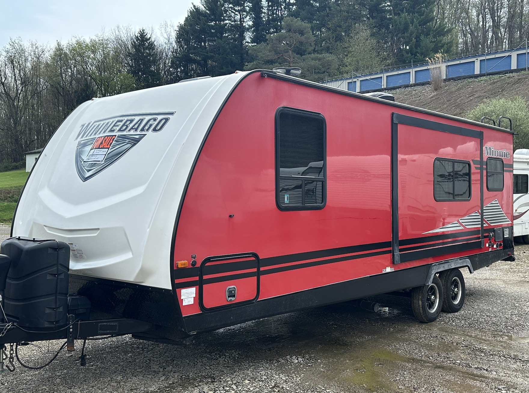 2019 Winnebago MINNIE 2401RG RV
