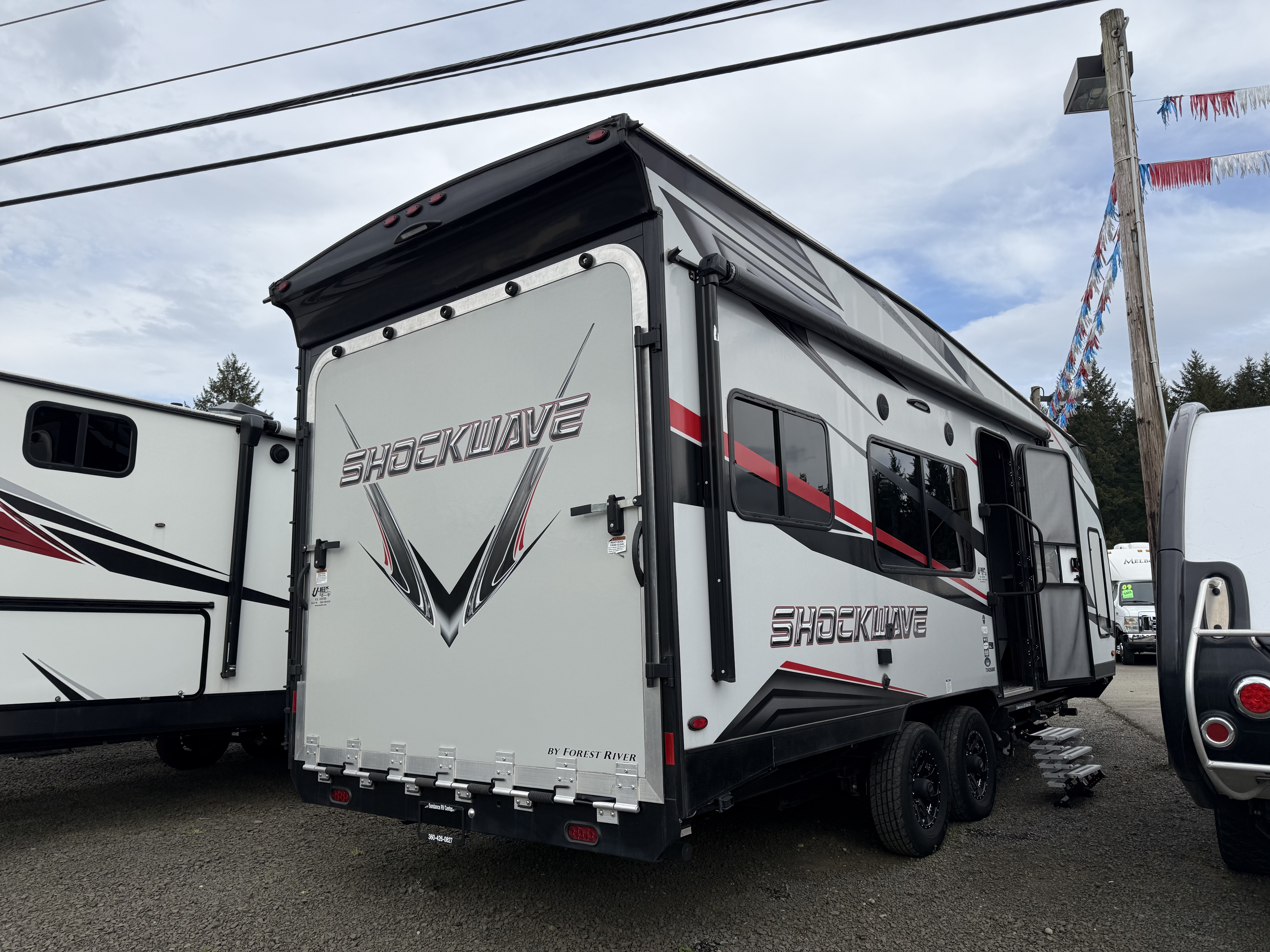 2021 Forest River SHOCKWAVE 24QSG MX RV