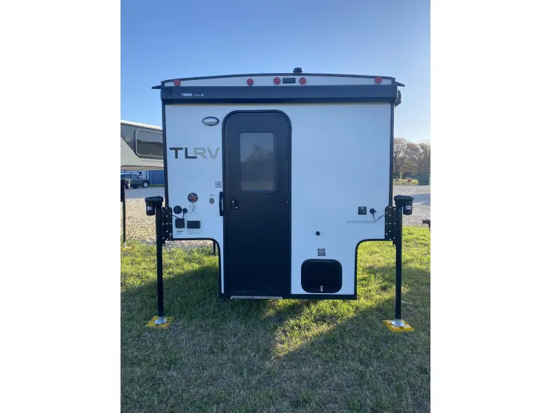 2026 Travel Lite Up Country 775U