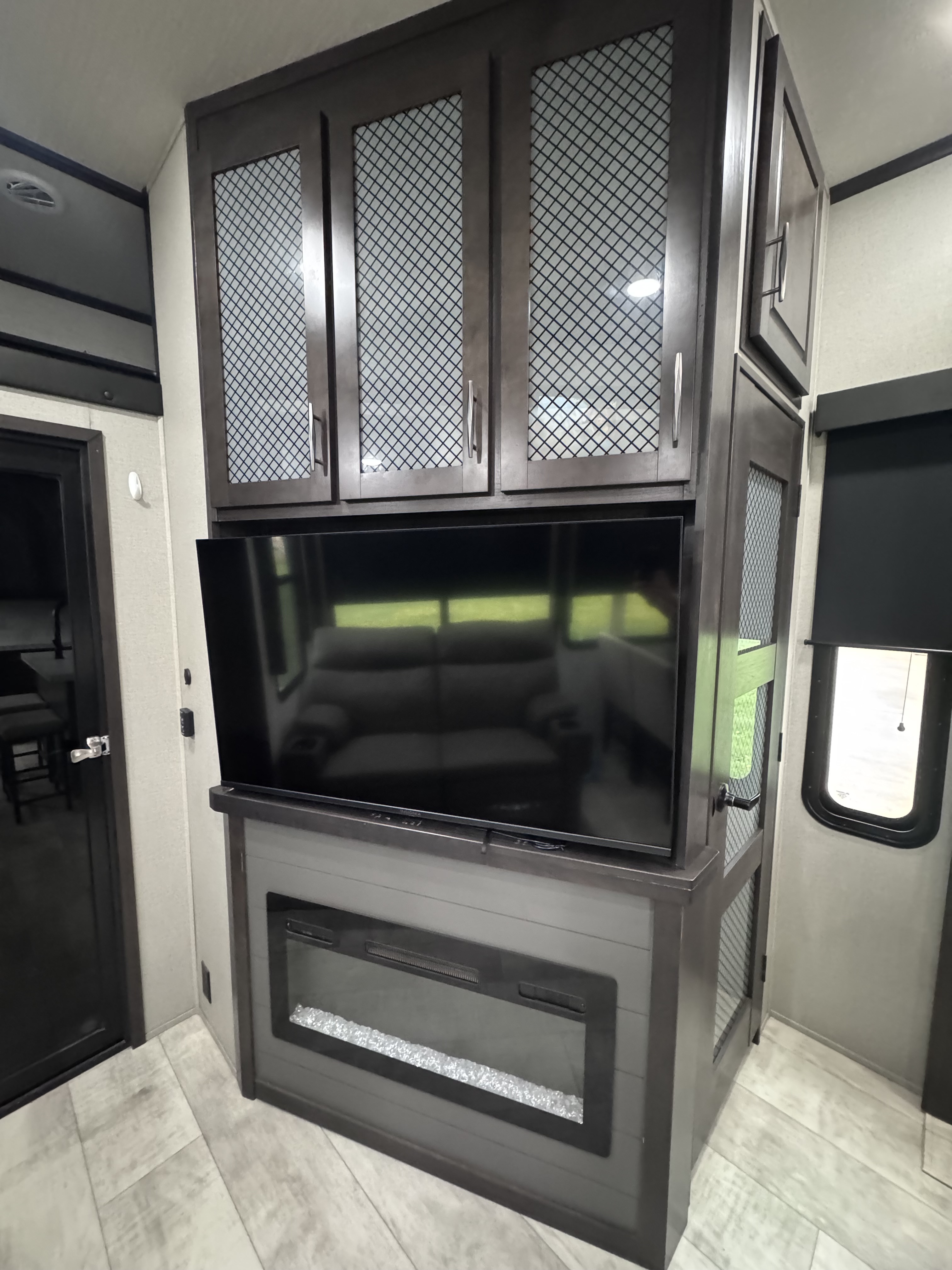 2022 Grand Design MOMENTUM 397TH in streator IL