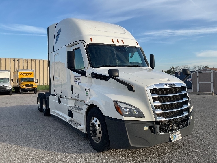2022 FREIGHTLINER CASCADIA 126 in Wichita, KS